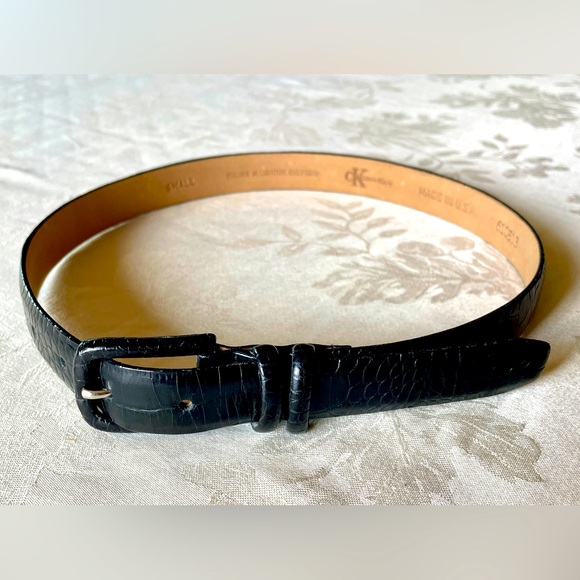 Calvin Klein Black Italian Calfskin
Alligator Leather Belt - Size small Calvin Klein Genuine Italian Alligator Calfskin Ladies Belt  main image 4